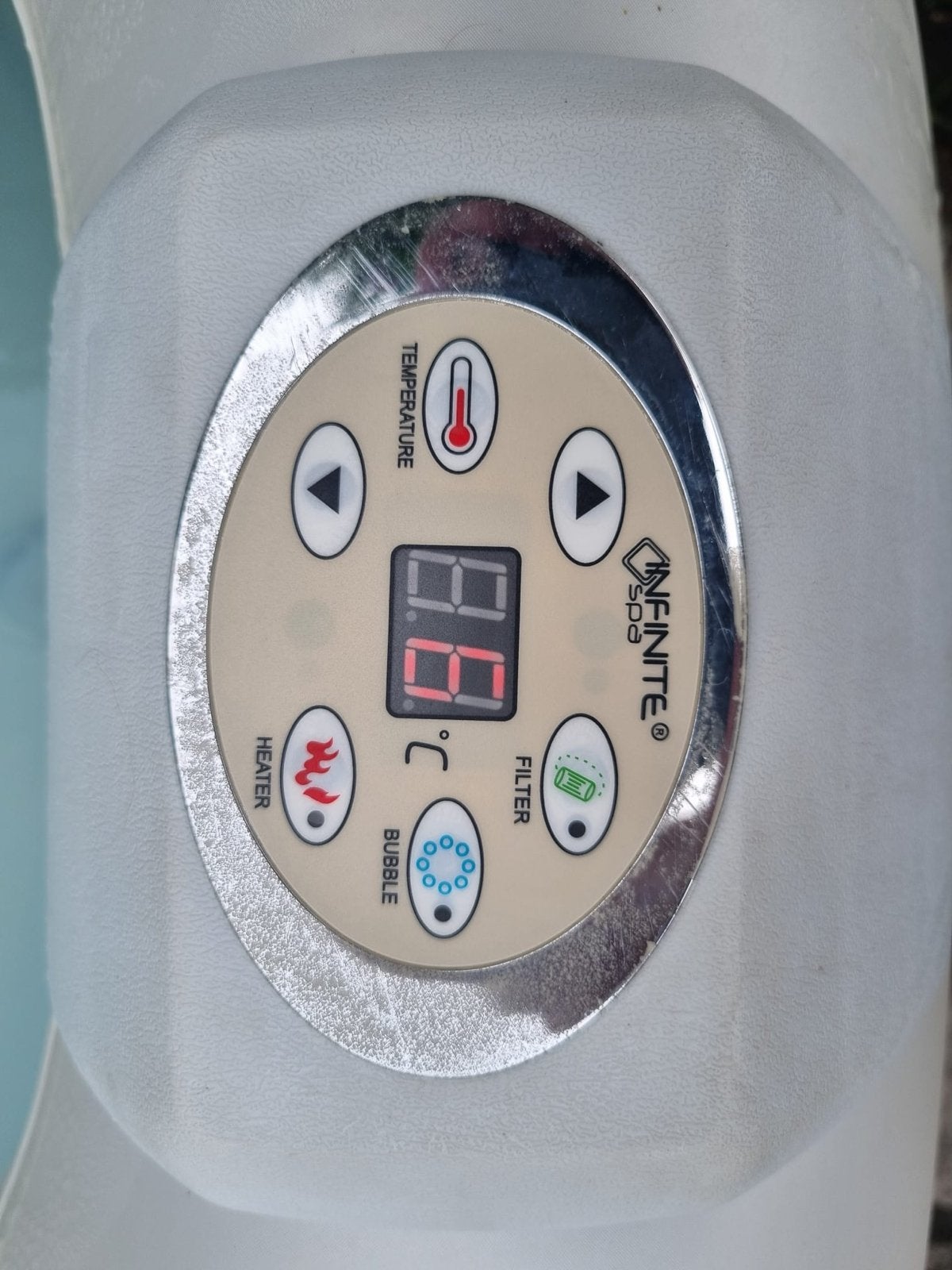 Infinite Spa Opblaasbare Jacuzzi met Bubbel- en Filtersystee, Ophalen, Gebruikt, Afdekzeil, Opblaasbaar