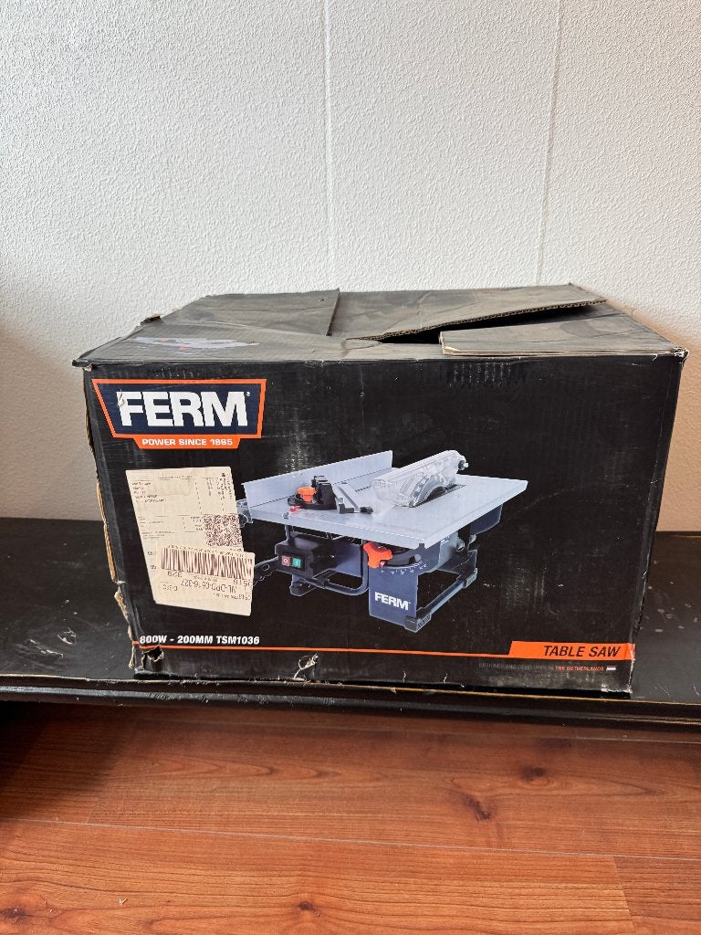 FERM Zaagtafel 800w – Incl. Ø200mm 24t Zaagblad, Topcraft/FERM, Gebruikt, Cirkelzaag, 600 tot 1200 watt
