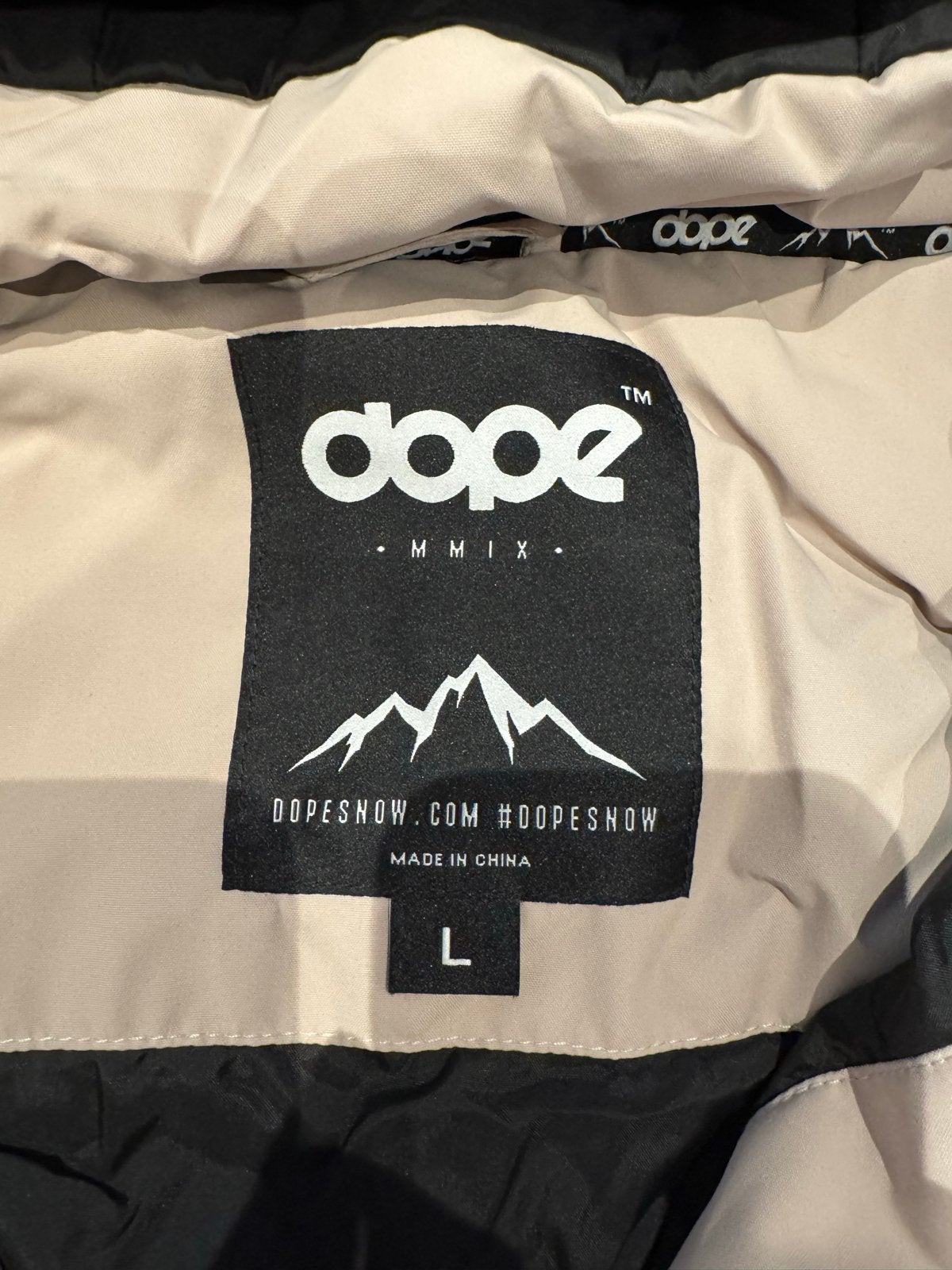 Dope Snowboardjas - Beige - Maat L, Ophalen of Verzenden, Zo goed als nieuw, Maat 42/44 (L), Jack