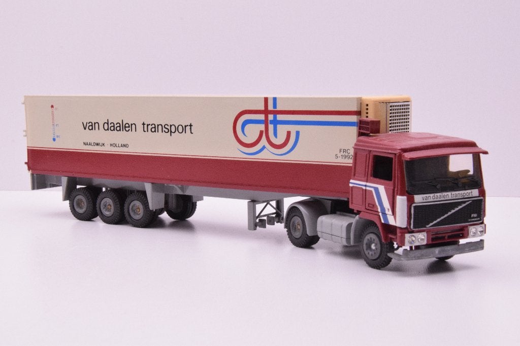 Volvo F12  ''' van Daalen transport Naaldwijk  ''  Tekno, Ophalen of Verzenden, Zo goed als nieuw, Bus of Vrachtwagen, Tekno