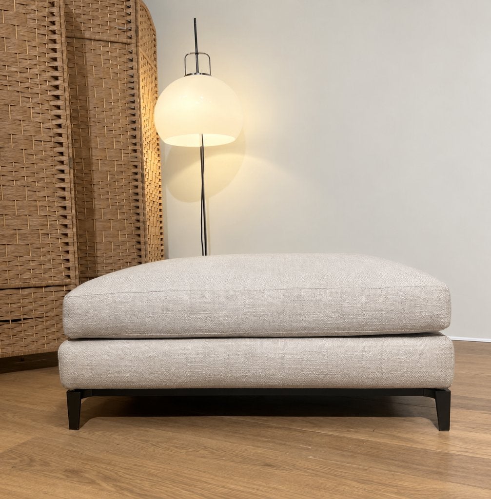 NIEUWSTAAT Minotti Andersen Hocker + GARANTIE, Huis en Inrichting, Design Hocker Voetenbank Poef Minotti, Minotti, 100 tot 125 cm