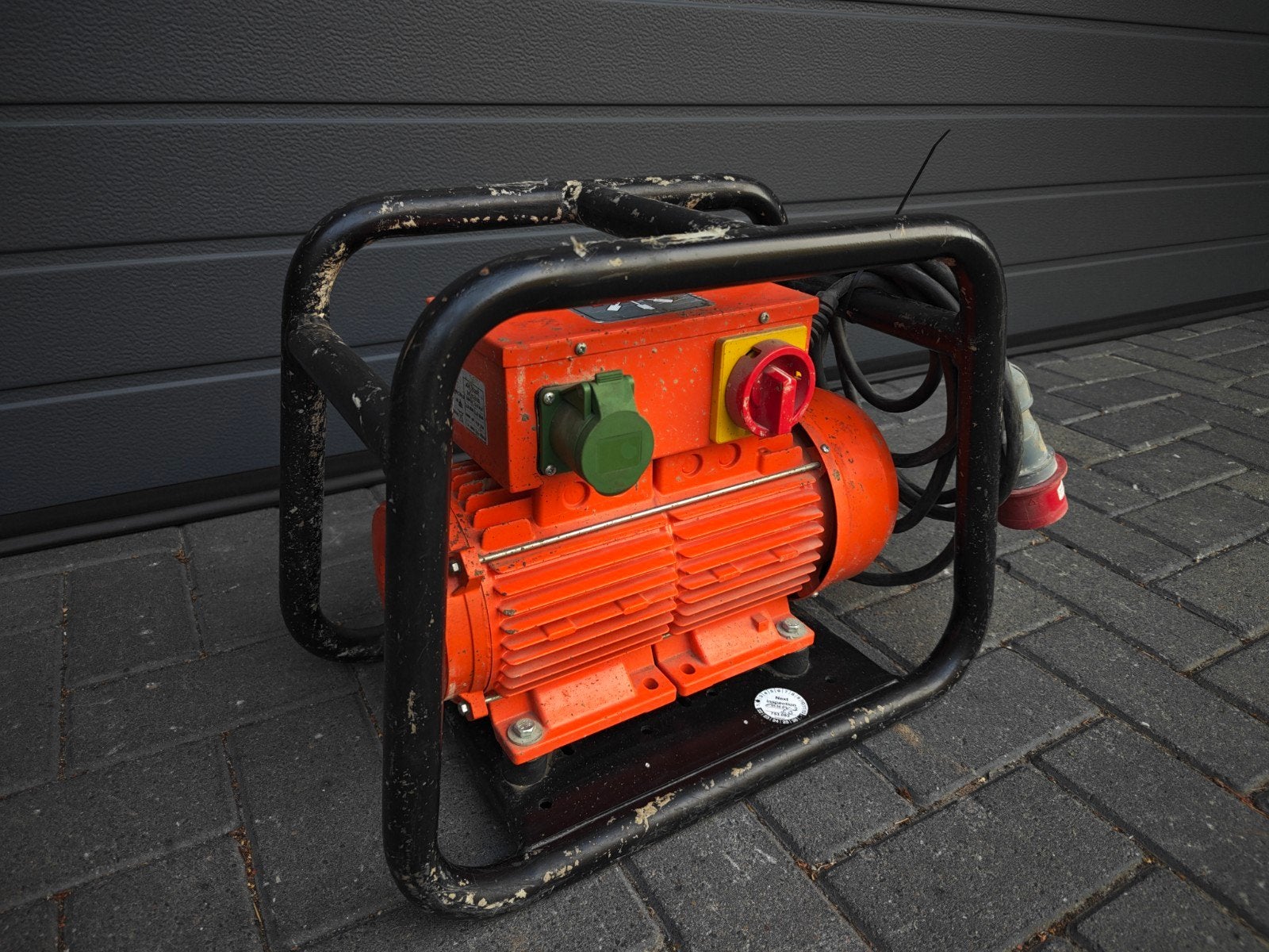 Enarco AFE2000T Omvormer - 2.8 kW, 400V, Doe-het-zelf en Verbouw, Ophalen, Gebruikt