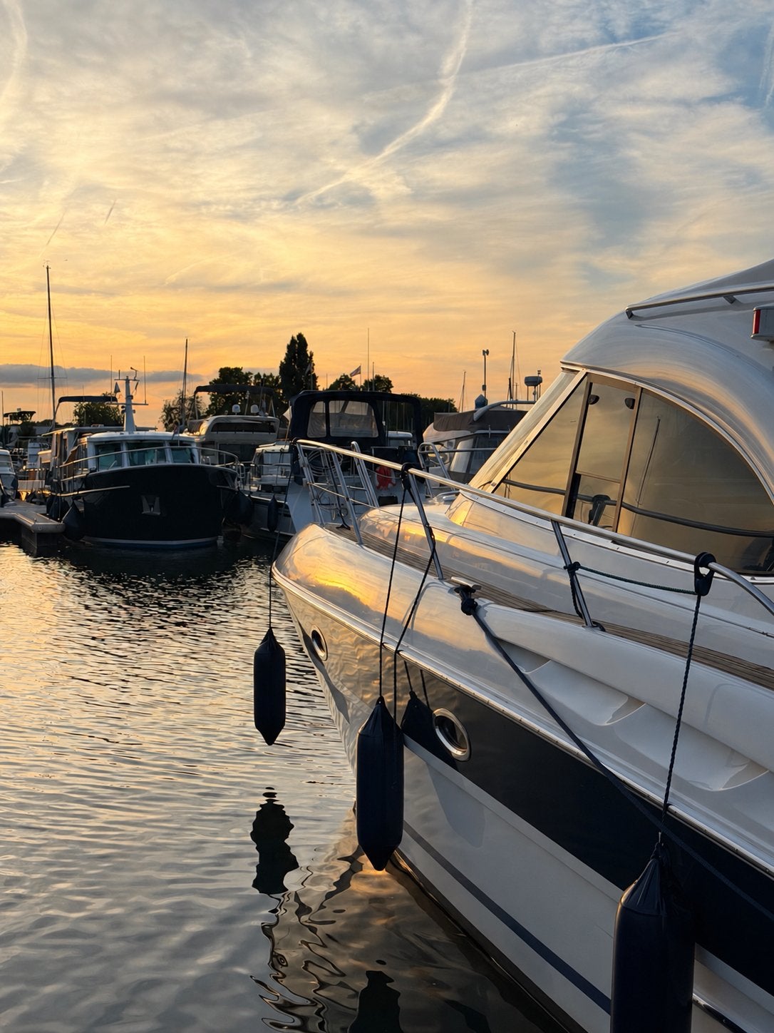 Bavaria 35 Sport HT – 2 x Volvo Penta D6-310 620pk  diesel, Ophalen, Binnenboordmotor, Diesel, Boegschroef
