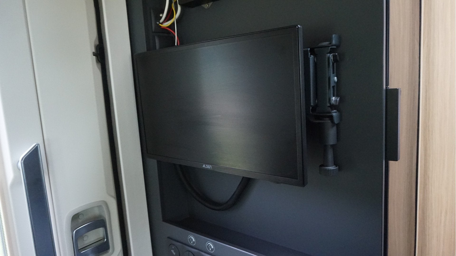 Foto 48 van Adria MATRIX 670SC PLUS AUTOMAAT 141 pk Zonnepan. Electr. Fi