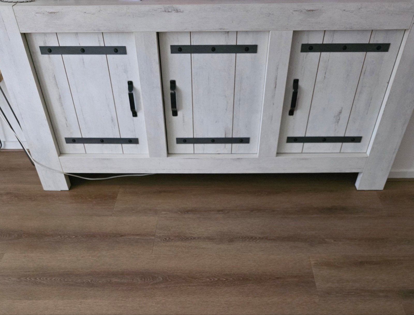 Landelijk dressoir/tv-meubel, wit met zwart beslag, Ophalen, Gebruikt, Landelijk, 200 cm of meer