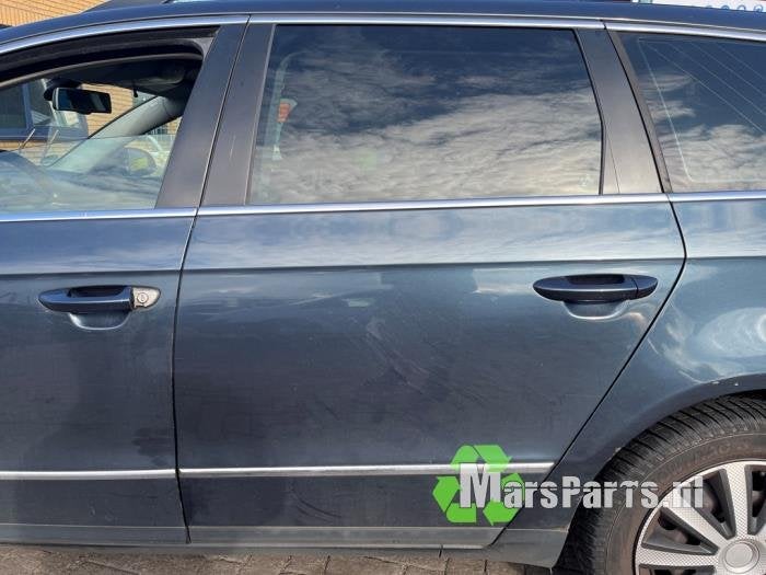 Portier 4Deurs links-achter van een Volkswagen Passat (LC5F), Gebruikt, -, -, Ophalen of Verzenden