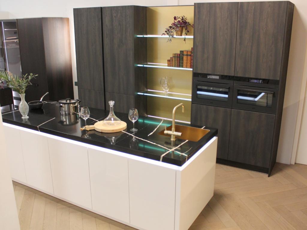 MB10 – Luxe designkeuken met eiland | AEG & Liebherr, Huis en Inrichting, Keuken | Complete keukens, Ophalen, Zu den Meerwiesen 17 32549 Bad Oeynhausen Duitsland