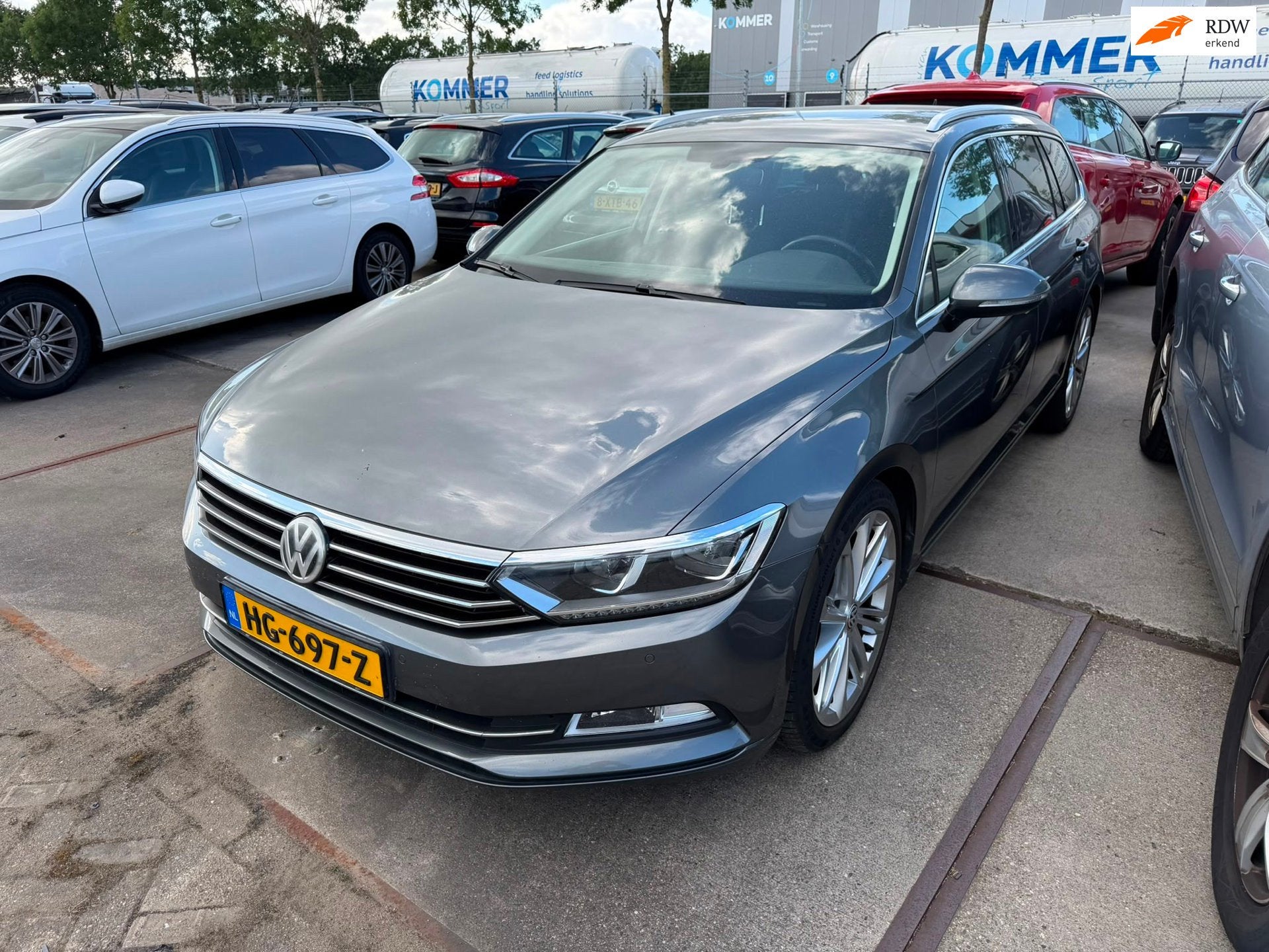 Volkswagen Passat Variant 1.6 TDI Comfortline, Auto's, Gebruikt, Euro 6, 4 cilinders, Origineel Nederlands