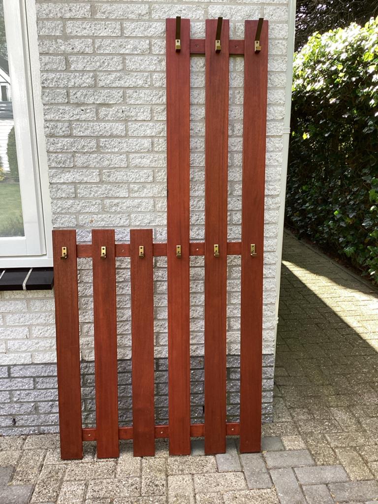 wandkapstok red cedar hout met messing haken als nieuw, Zo goed als nieuw, 150 tot 200 cm, Hout, Ophalen