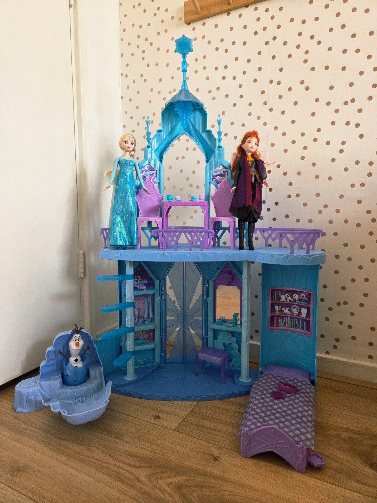 Disney Frozen Elsa's IJspaleis 75cm - incl Elsa en Anna pop, Ophalen, Zo goed als nieuw, Poppenhuis