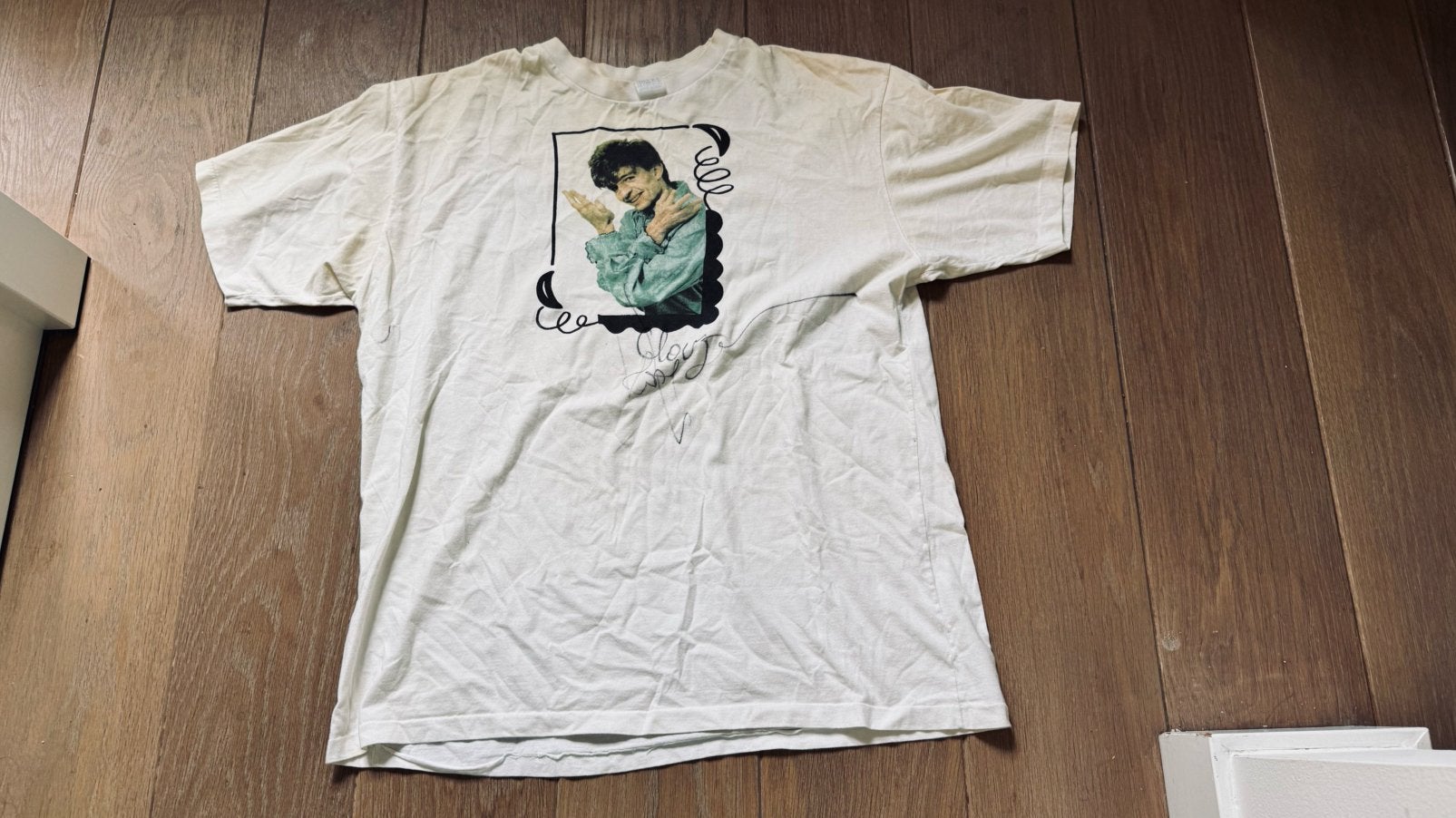 Te koop: oud T- shirt Clouseau met originele handtekeningen, Verzamelen, Muziek, Artiesten en Beroemdheden, Verzenden, Gebruikt