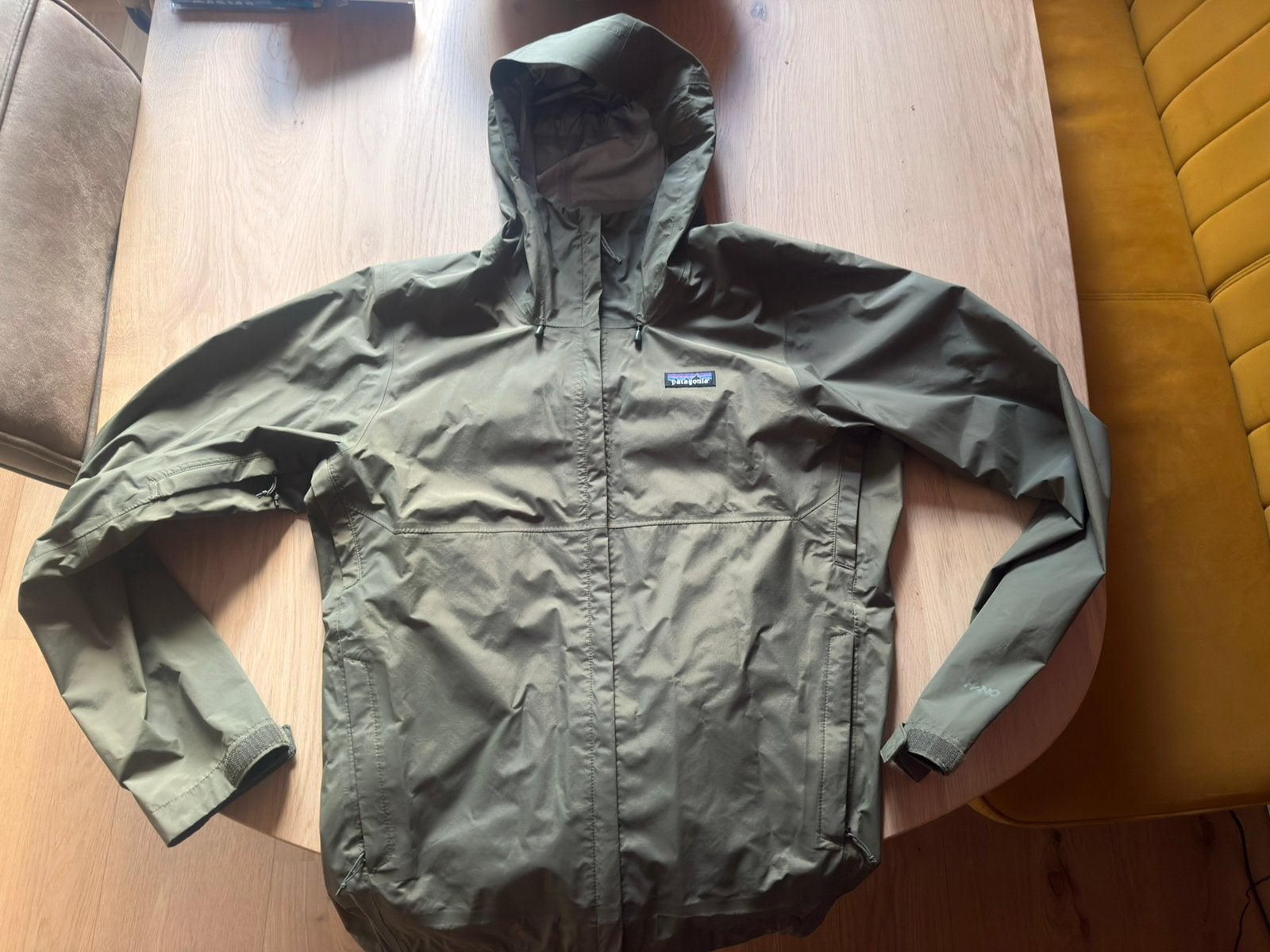 Patagonia Torrentshell 3L Basin Green M, Ophalen of Verzenden, Zo goed als nieuw, Maat 48/50 (M), Groen