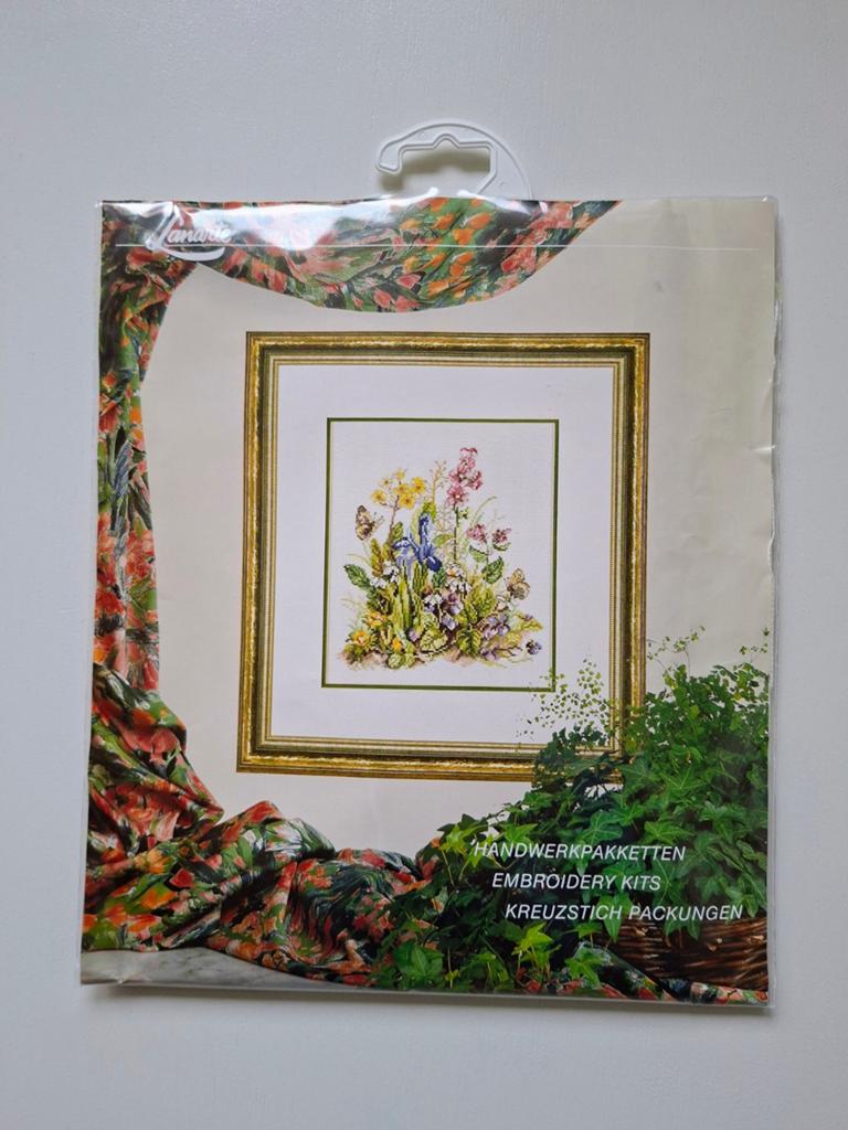 Lanarte borduurpakket bloemenboeket, Ophalen of Verzenden, Nieuw, Borduurpakket