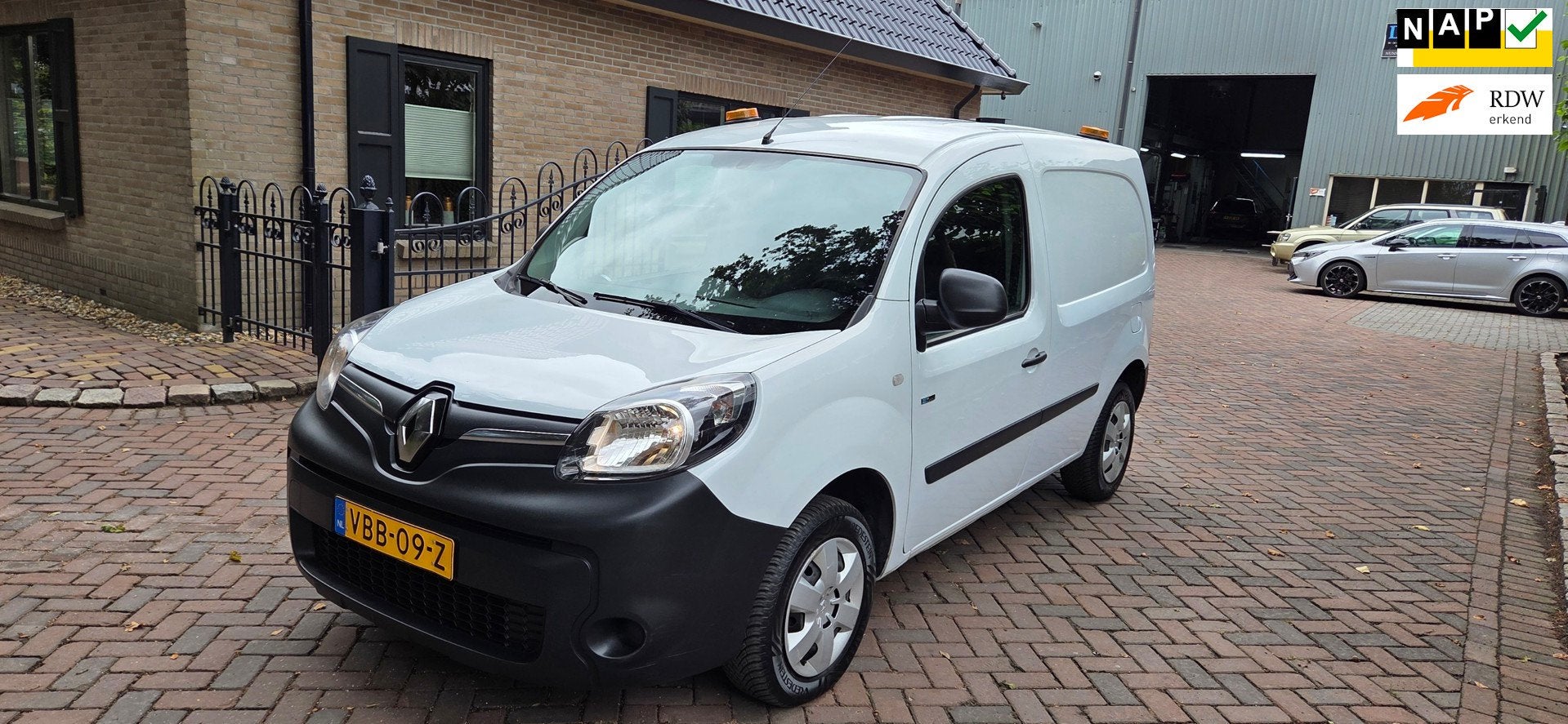 Renault Kangoo Z.E. Koop accu !, Auto's, Stof, Gebruikt, Zwart, 33 kWh