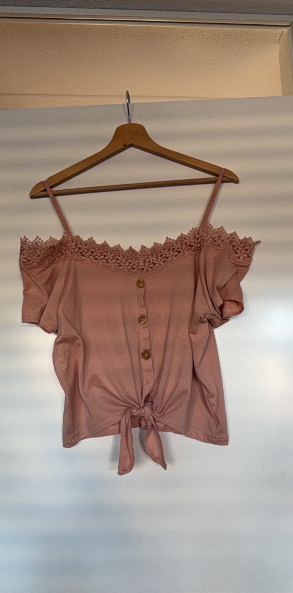 Romantische country roze kant afgewerkte cold shoulder top M, Kleding | Dames, Maat 38/40 (M), Ophalen of Verzenden, Zo goed als nieuw