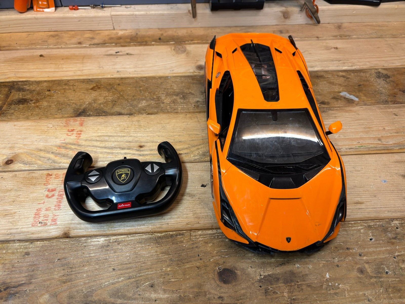 RC Lamborghini Sian FKP 37 met afstandsbediening, Hobby en Vrije tijd, Zo goed als nieuw, Auto onroad, RTR (Ready to Run), Overige schalen