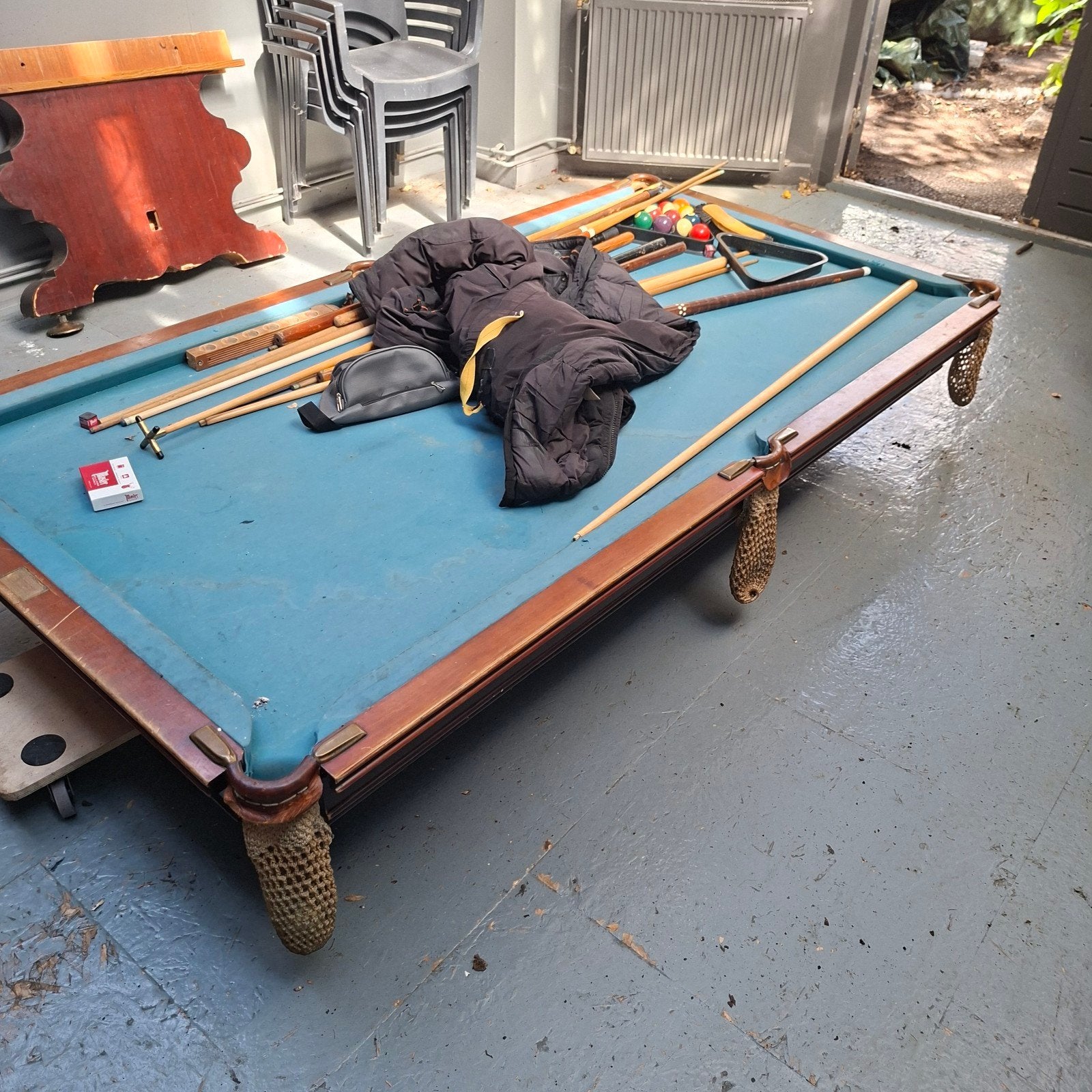 antiek poolbiljart, Ophalen, Keu of Ballen