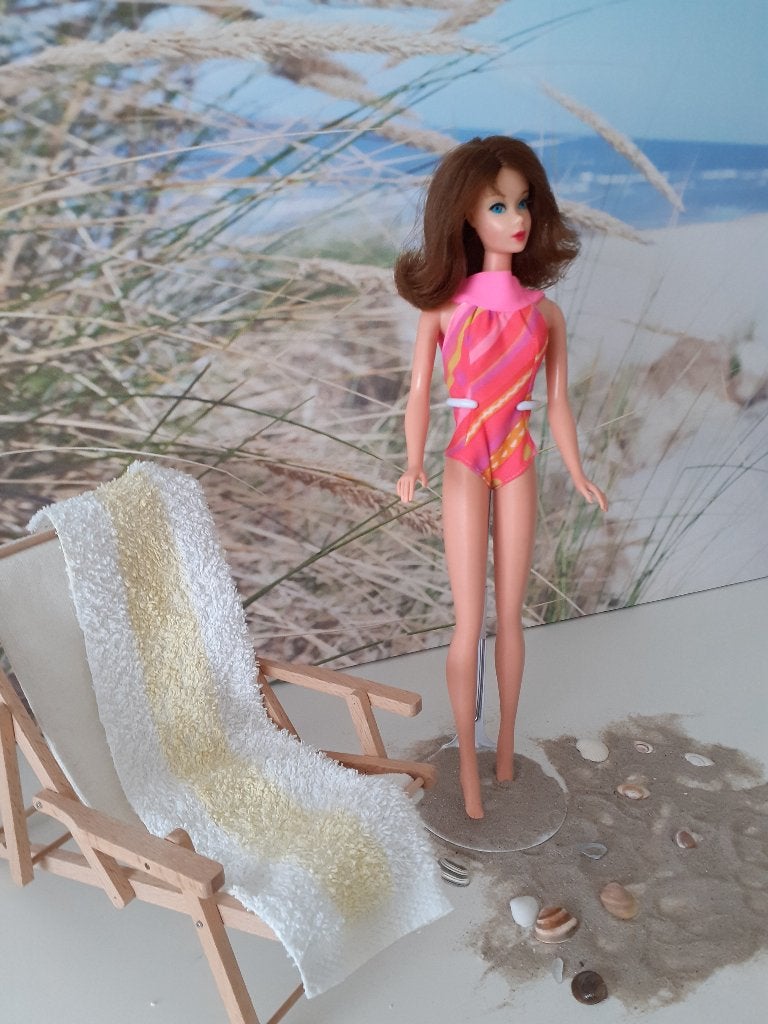 Barbie TNT Straight Leg “The New Flip Version Brunette”, Ophalen of Verzenden, Zo goed als nieuw, Pop