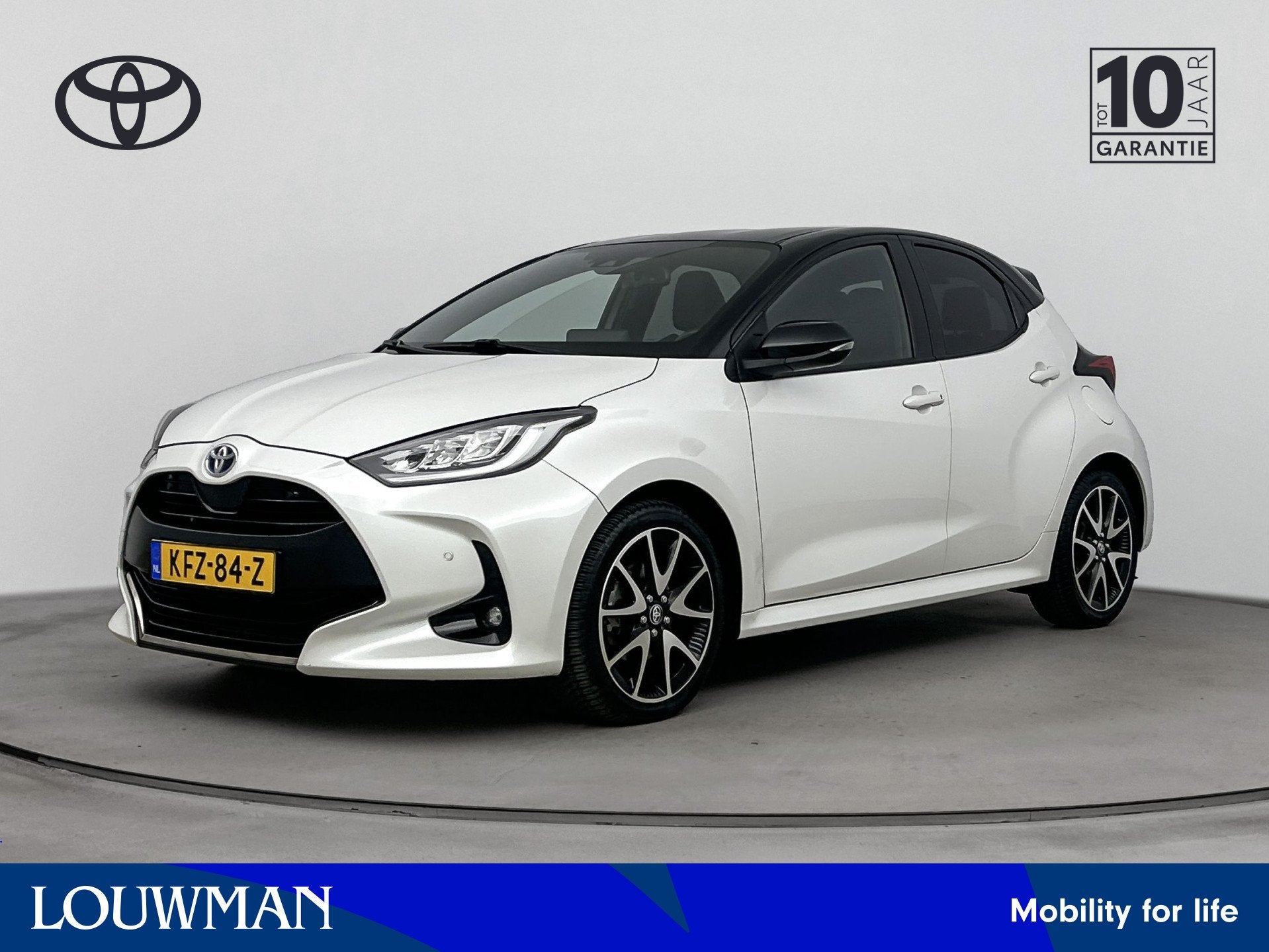 Toyota Yaris 1.5 Hybrid Executive Limited | Parkeersensoren, 12 maanden, 450 kg, Gebruikt, Bedrijf