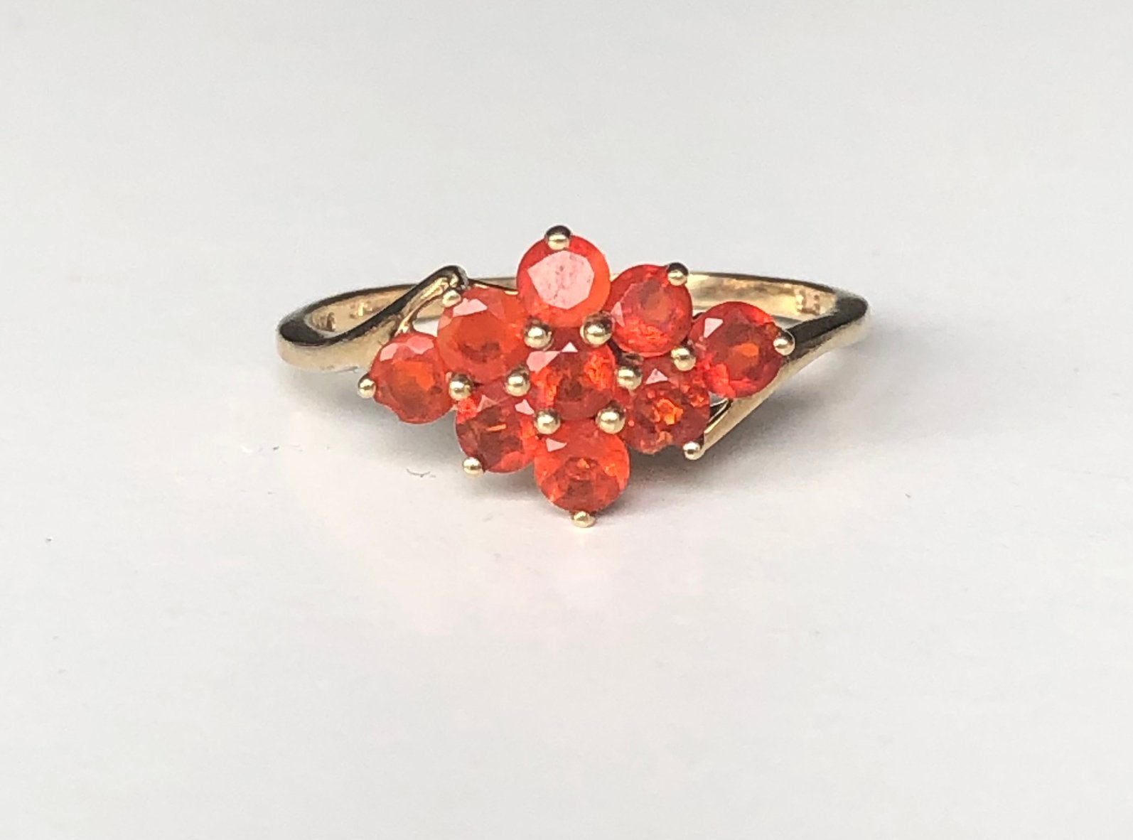 Vintage 9k gouden ring opaal vuuropaal maat 18, 18 tot 19, Gebruikt, Oranje, Ophalen of Verzenden