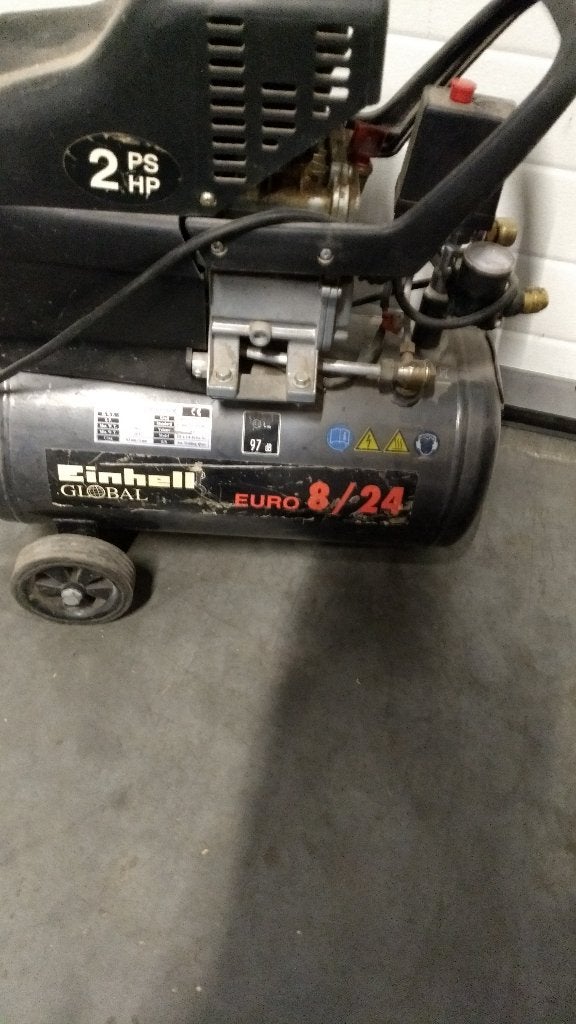 Einhell Compressor Euro 8/24 Global, Ophalen, Gebruikt, 6 tot 10 bar, Minder dan 200 liter/min