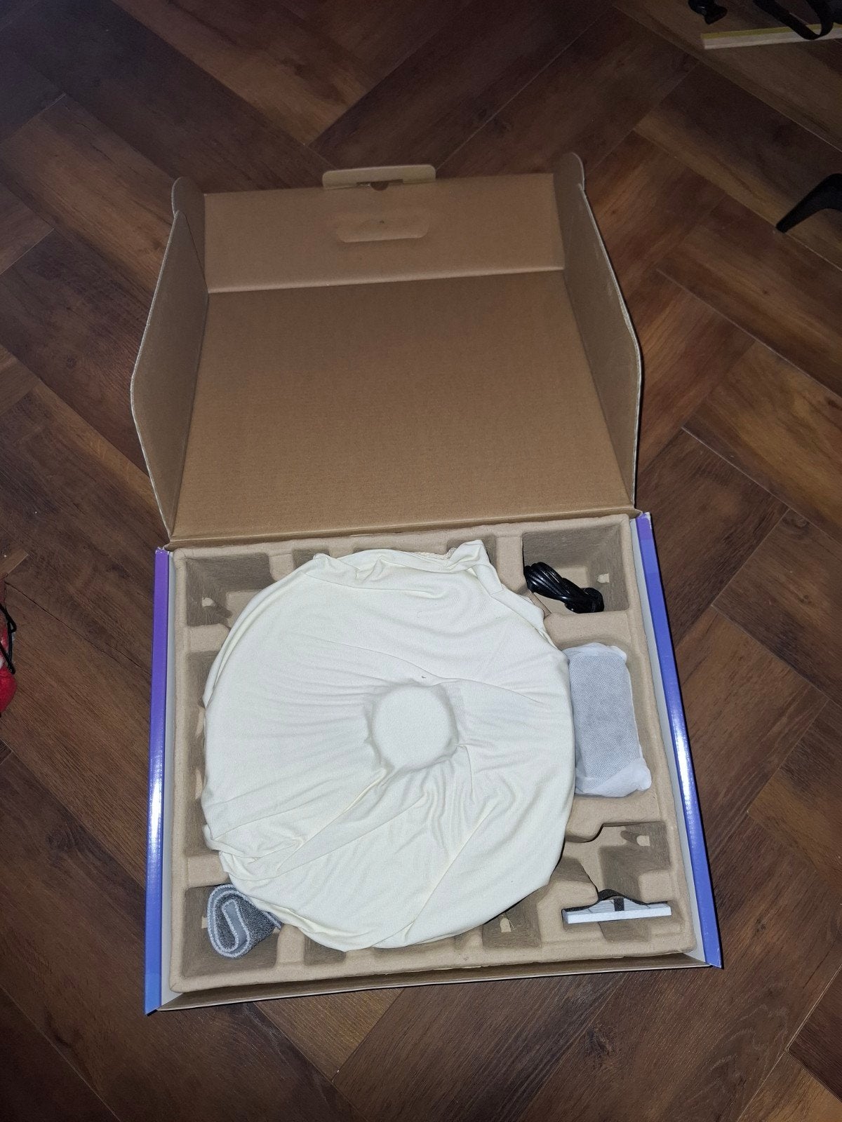 Medion X41SW - Robotstofzuiger Nieuw in doos, Witgoed en Apparatuur, Overige merken, Nieuw, Ophalen of Verzenden, Robotstofzuiger