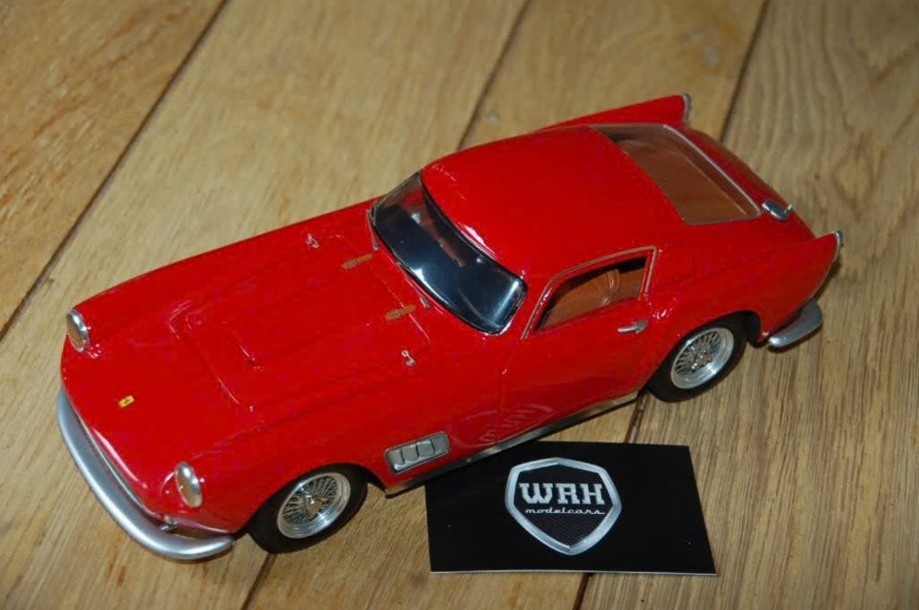 SALE !! FERRARI 250 TDF rosso corsa MG models HANDBOUW WRH, Hobby en Vrije tijd, Modelauto's | 1:18, Verzenden, Gebruikt, Auto