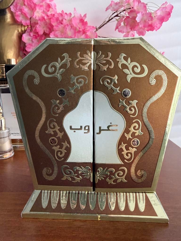 Prachtige Arabische parfumfles in luxe geschenkdoos, Ophalen, Gebruikt