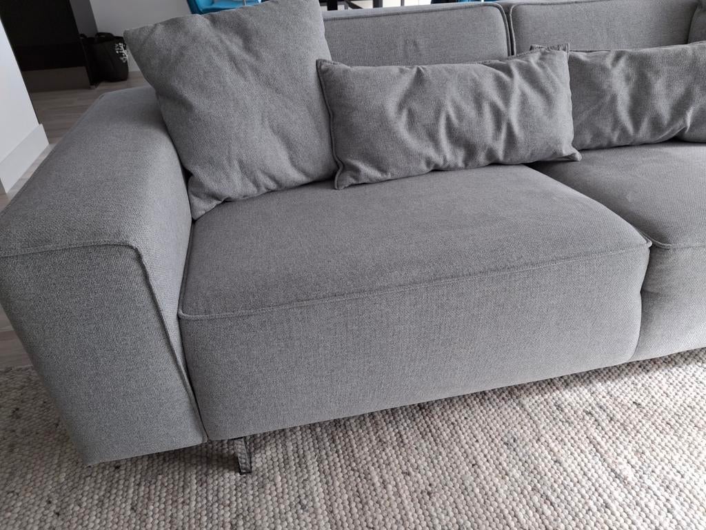 Moderne 3-zits bank met aparte hocker, grijze stof, Huis en Inrichting, Ophalen, 75 tot 100 cm, Zo goed als nieuw, 200 tot 250 cm