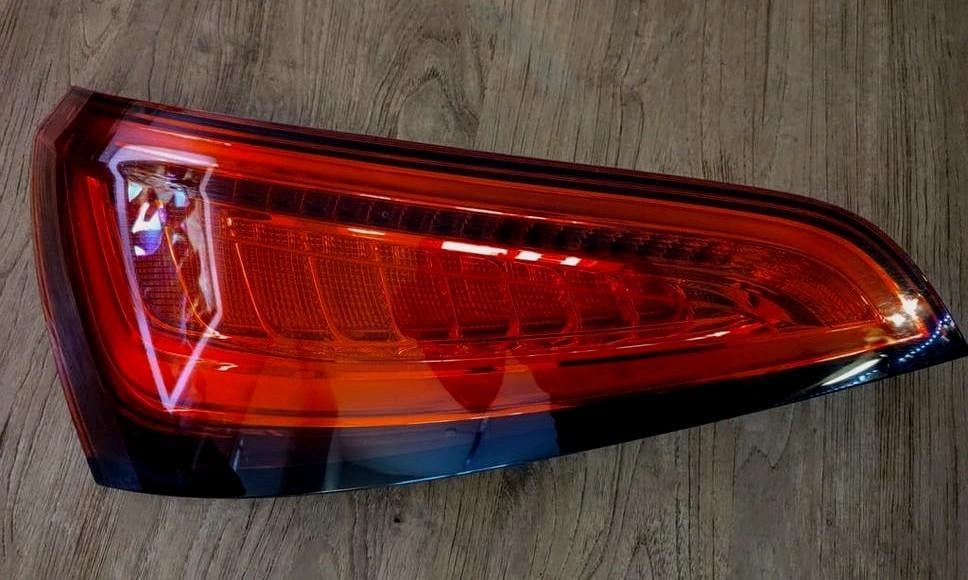 Audi Q5 linker achterlicht 2015, Auto-onderdelen, Ophalen of Verzenden, Gebruikt, Audi