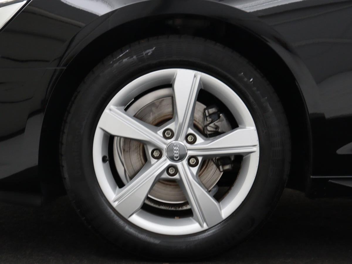 Foto 26 van Audi A4 Limousine 35 TFSI Launch edition Business | Cruise c