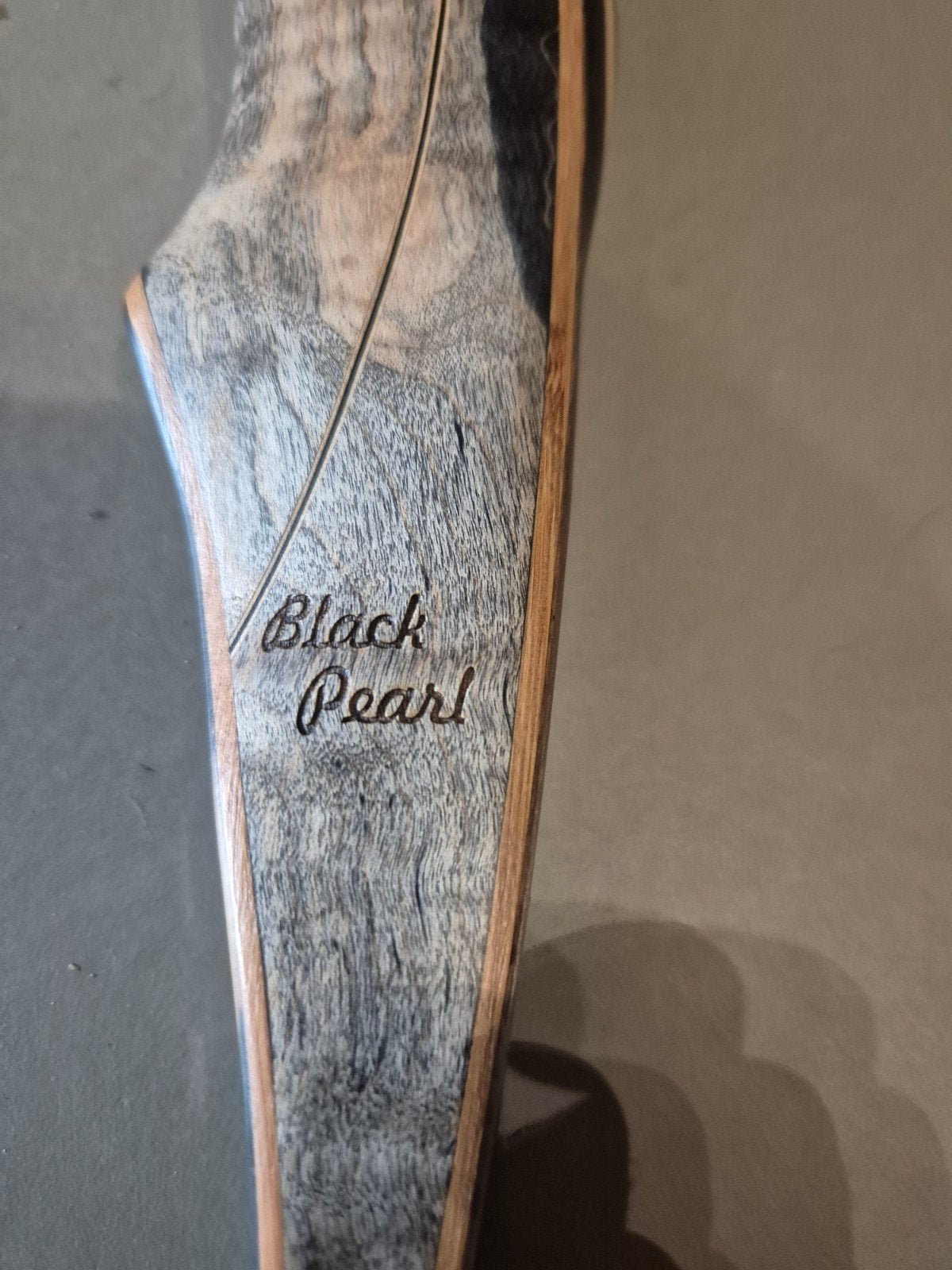 Beier Black Pearl Recurveboog RH 50 lbs, Ophalen of Verzenden, Zo goed als nieuw, Recurveboog