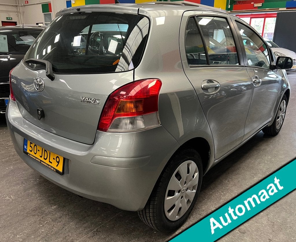 Toyota Yaris 1.3 VVTi Aspiration 2e Eigenaar - NAP - Automaa, 4 cilinders, Bedrijf, 550 kg, Hatchback