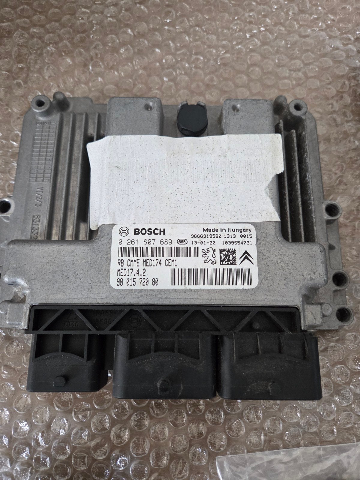 ECU Motormanagement Peugeot 208 met Zekeringkast en Slot, Ophalen of Verzenden, Peugeot