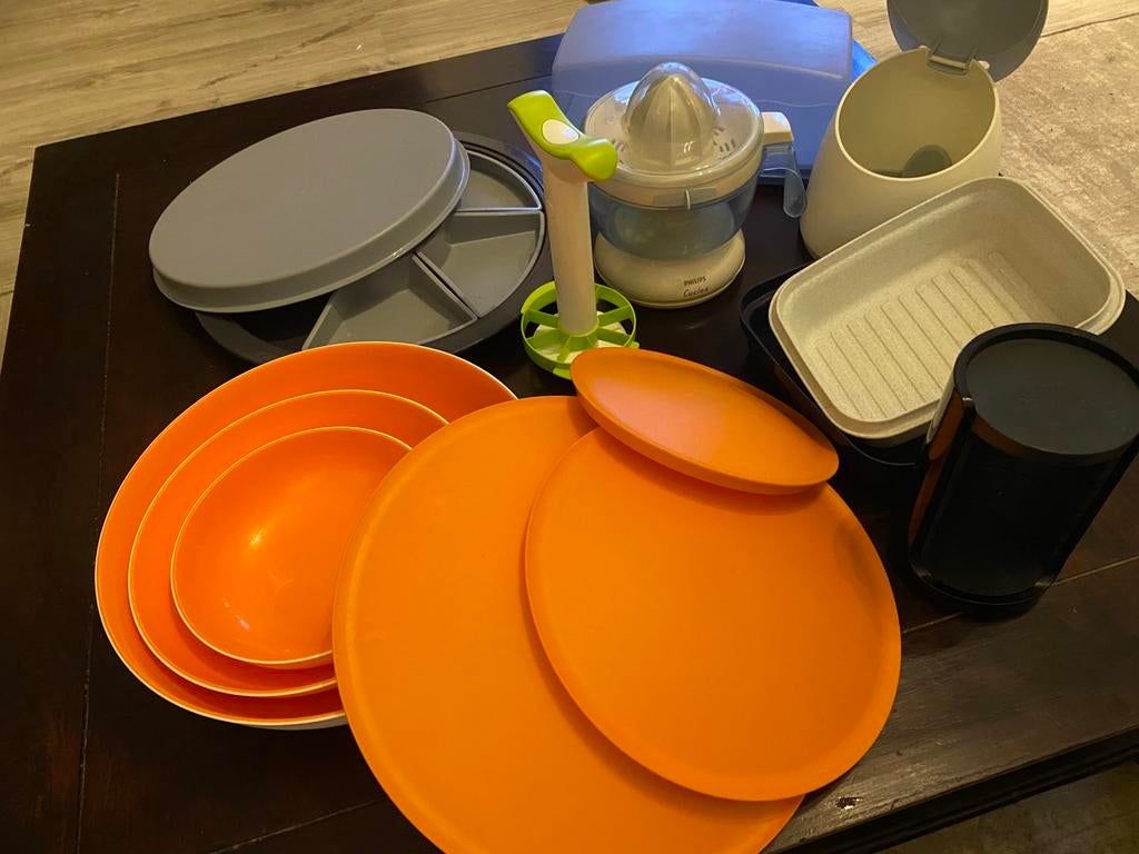 Diverse Tupperware artikelen. Bied maar, Ophalen of Verzenden, Zo goed als nieuw, Schaal