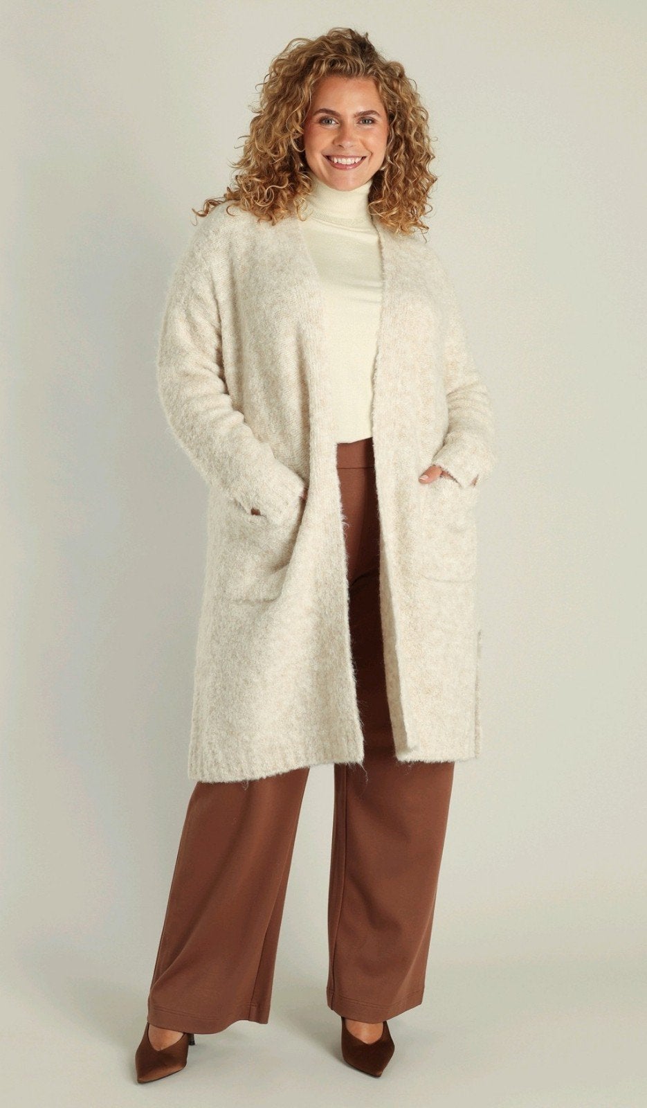 Zacht beige vest Genoveva van Yest Curve Maat 46 (0), Beige, Yest Curve, Maat 46/48 (XL) of groter, Nieuw