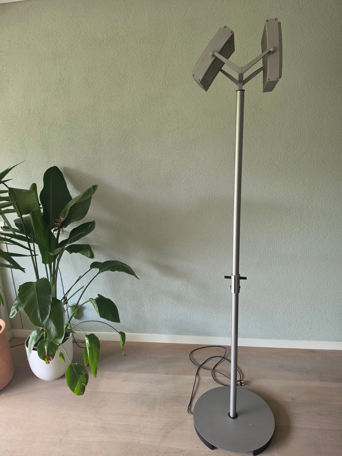 Moderne vloerlamp kantoorkamer met dim en verstelbare spots, Gebruikt, 200 cm of meer, Overige fittingen, Ophalen of Verzenden