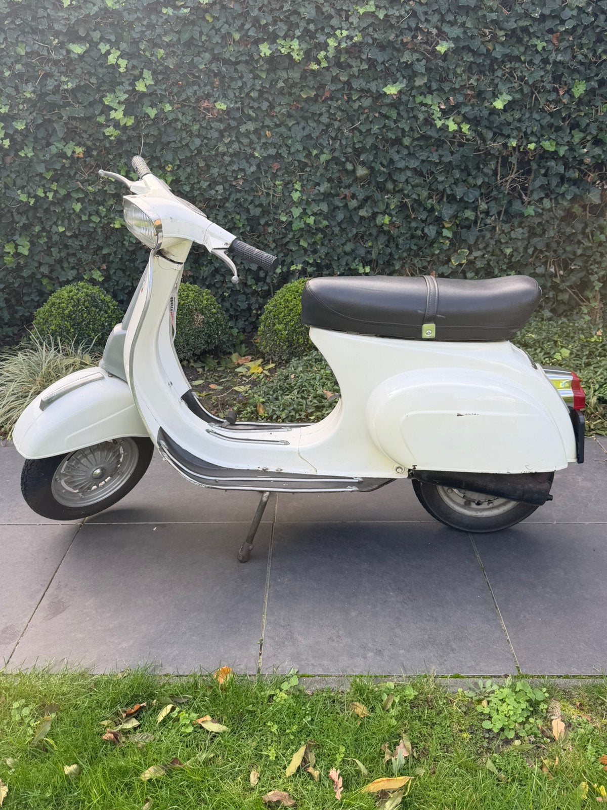Vespa V50 SPECIAL BJ 1973 op Geel kenteken, Ophalen, Zo goed als nieuw, Benzine, Vespa