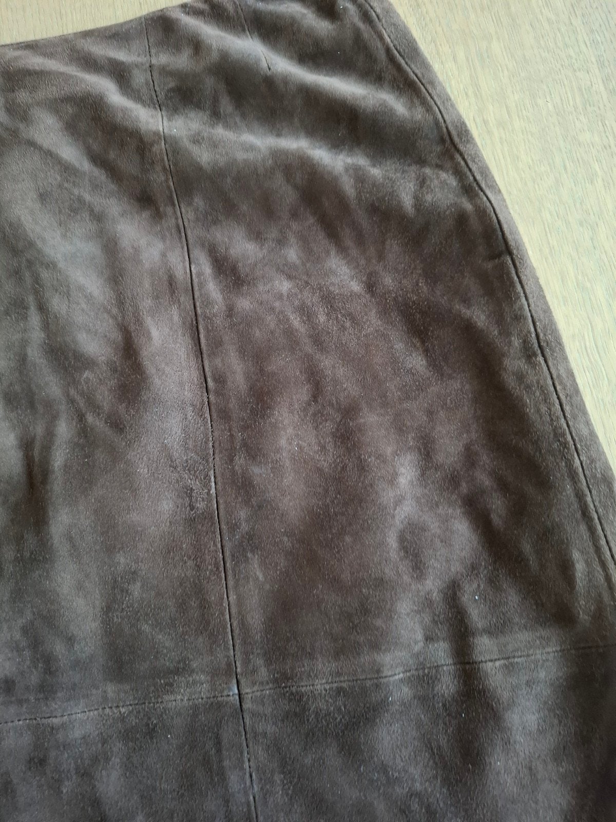 Donkerbruine suède lange rok van Tender, Kleding | Dames, Bruin, Maat 42/44 (L), Ophalen of Verzenden, Zo goed als nieuw