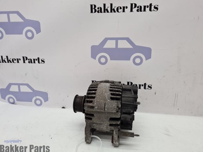 Dynamo van een Volkswagen Golf, Auto-onderdelen, Motor en Toebehoren, Volkswagen, Gebruikt, 3 maanden garantie, Ophalen of Verzenden