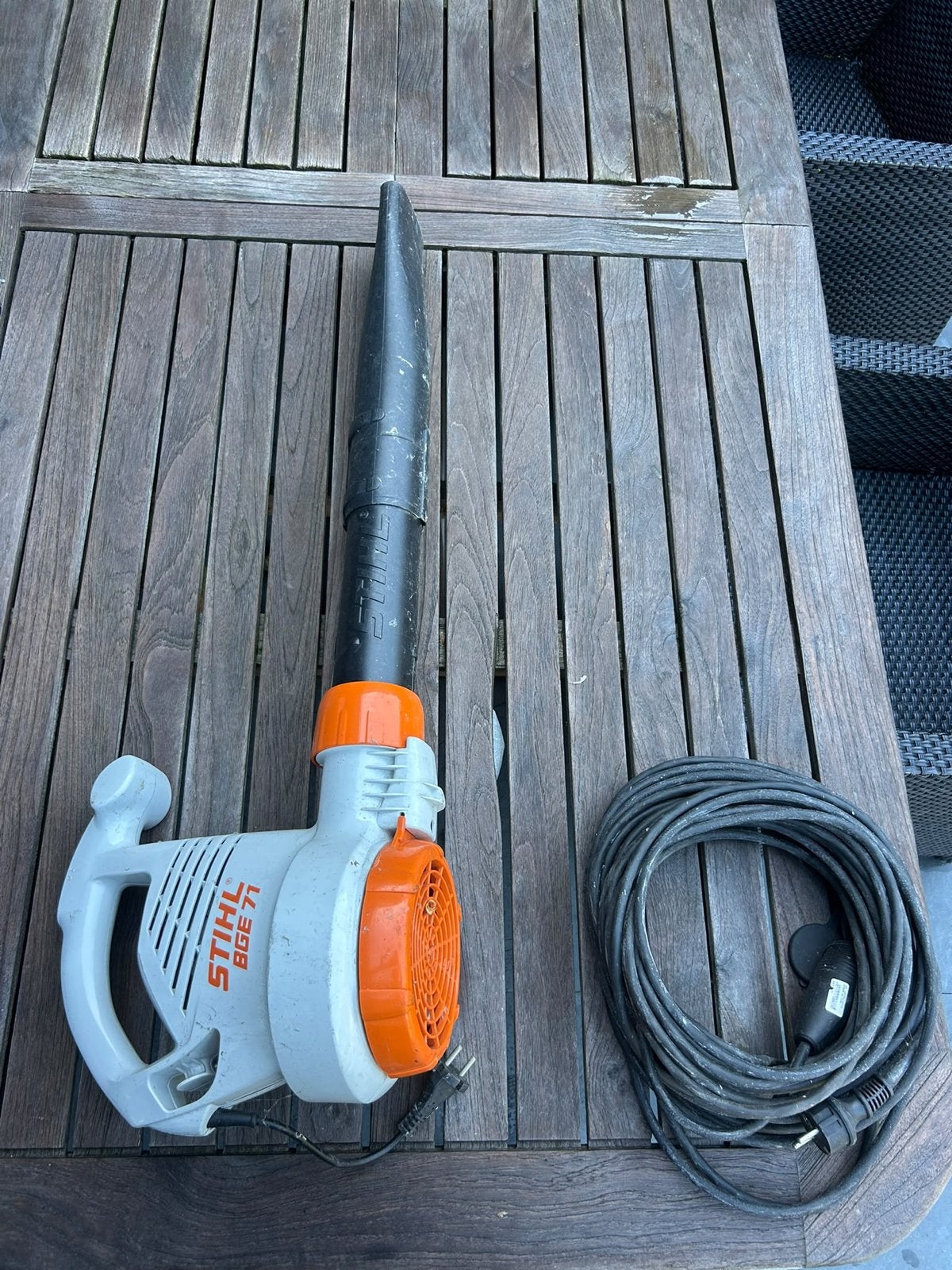 Stihl BGE 71 elektrische bladblazer met snoer, Ophalen, Gebruikt, Elektrisch, Handgedragen