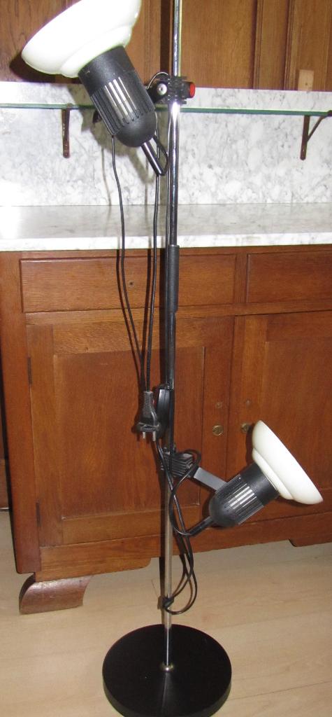 Vintage 2 spots vloerlamp, Huis en Inrichting, Ophalen of Verzenden, Gebruikt, Metaal, 150 tot 200 cm
