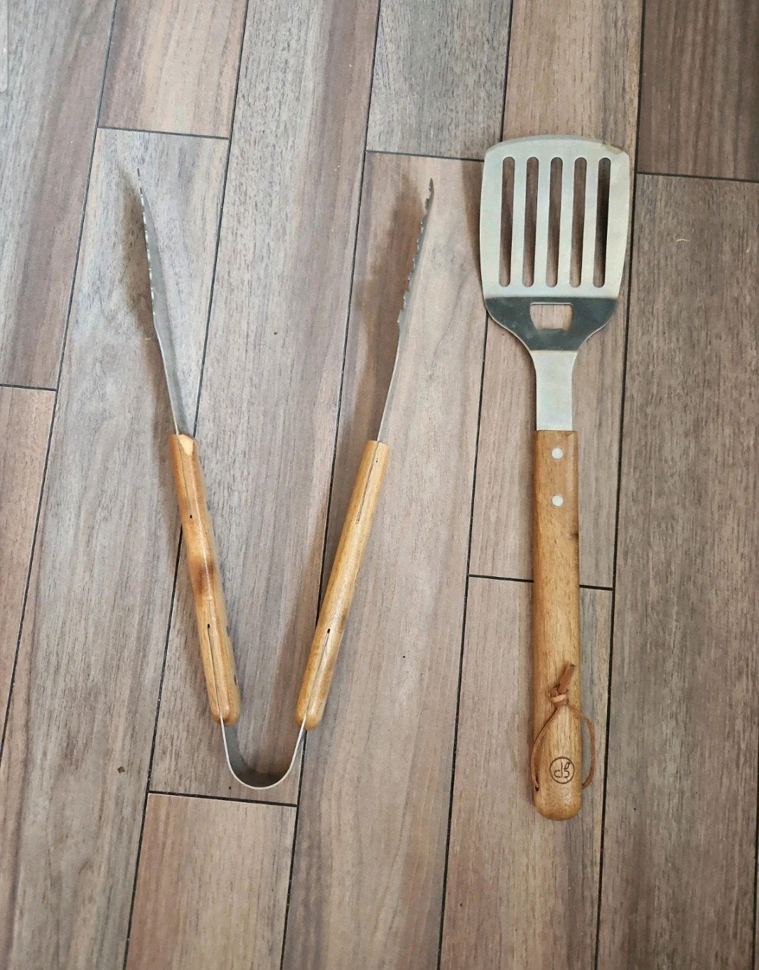 BBQ tang en spatel set met houten handvat, Overige typen, Hout, Ophalen of Verzenden, Zo goed als nieuw