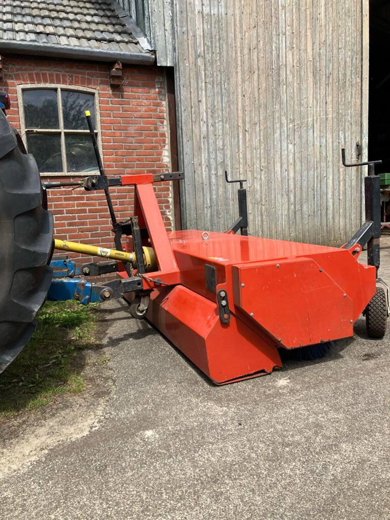 Hekamp veegmachine VM-205 met vangbak - 2008, Tuin en Terras, Veegmachines, Ophalen, Gebruikt