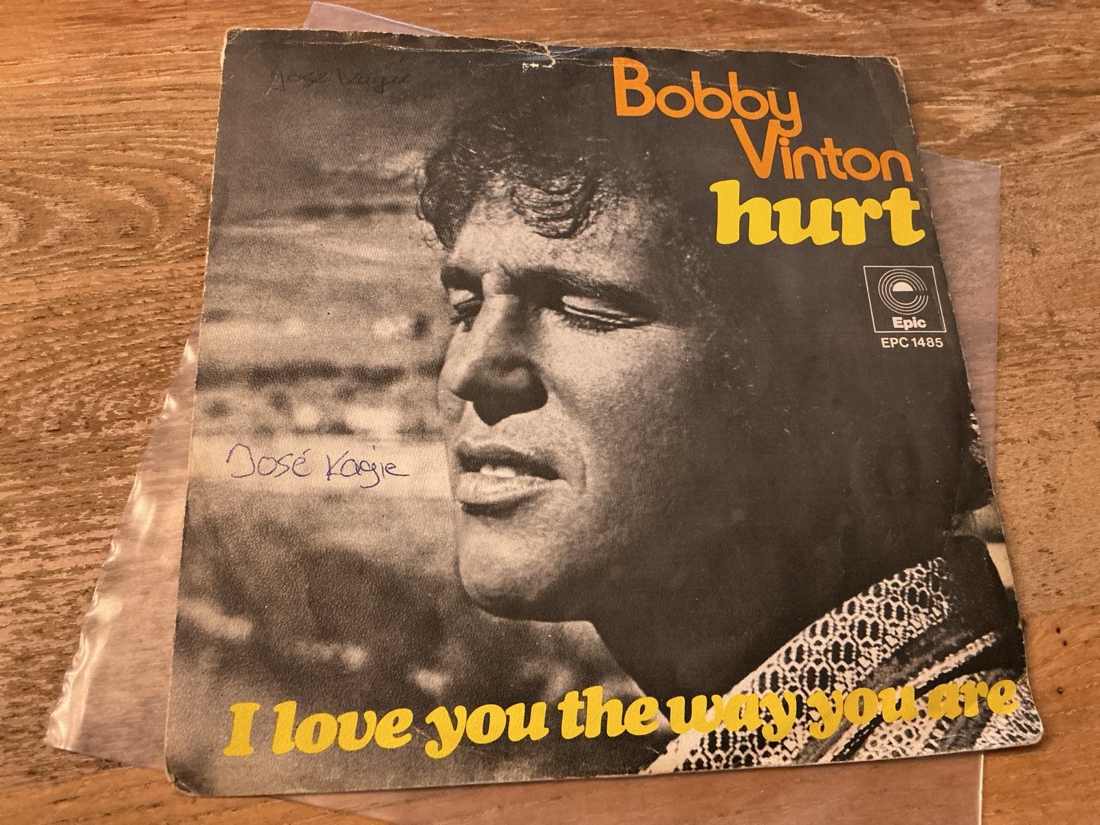 Bobby Vinton - Hurt / I Love You The Way You Are (Vinyl Sing, Gebruikt, 7 inch, Pop, Overige typen