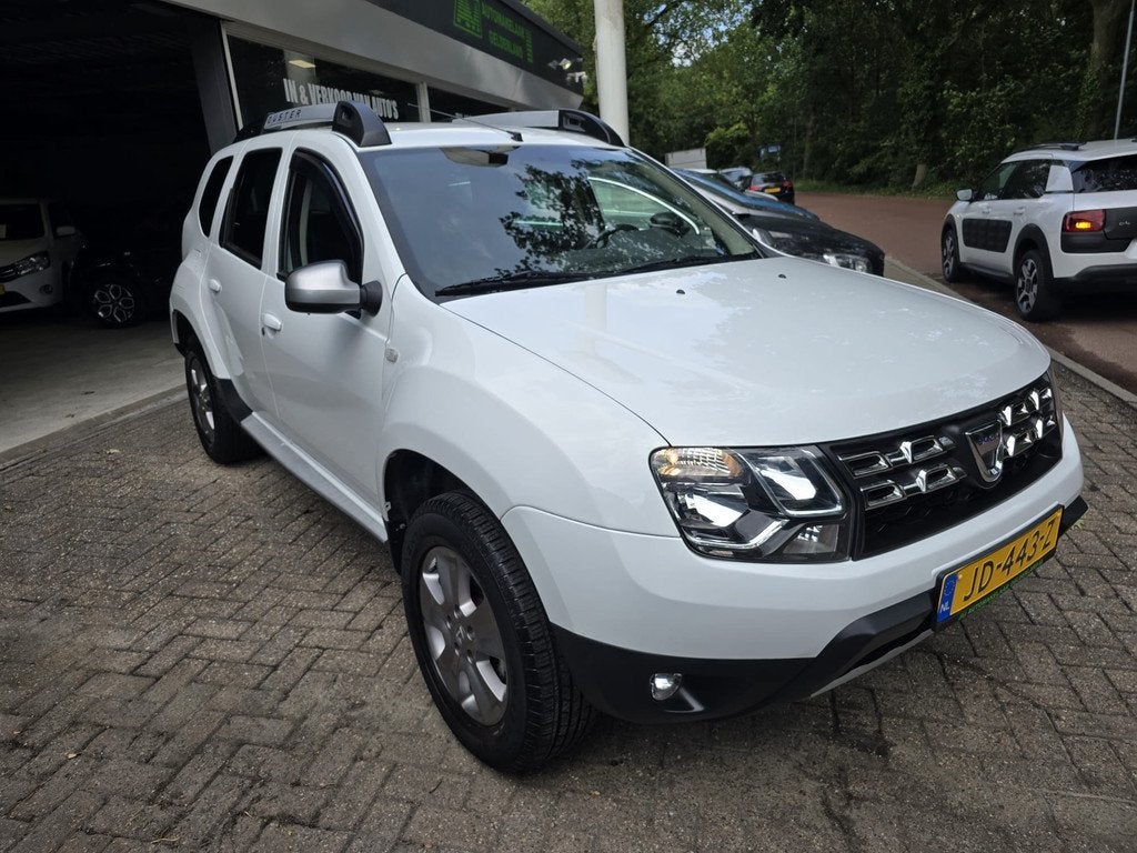 Dacia Duster 1.2 TCe 4x2 10th Anniversary | 2E EIGENAAR | 12, Voorwielaandrijving, Gebruikt, Euro 6, 4 cilinders