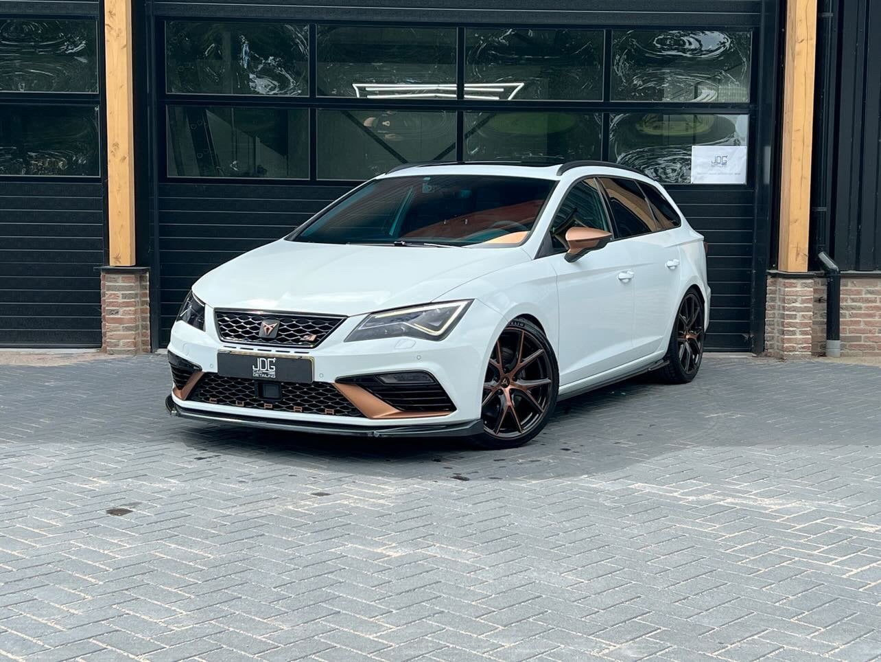 Seat Leon 2.0 TSI 300PK Dsg-6 4DRIVE 2017 Wit, Auto's, Automaat, Zwart, 4 cilinders, 1984 cc