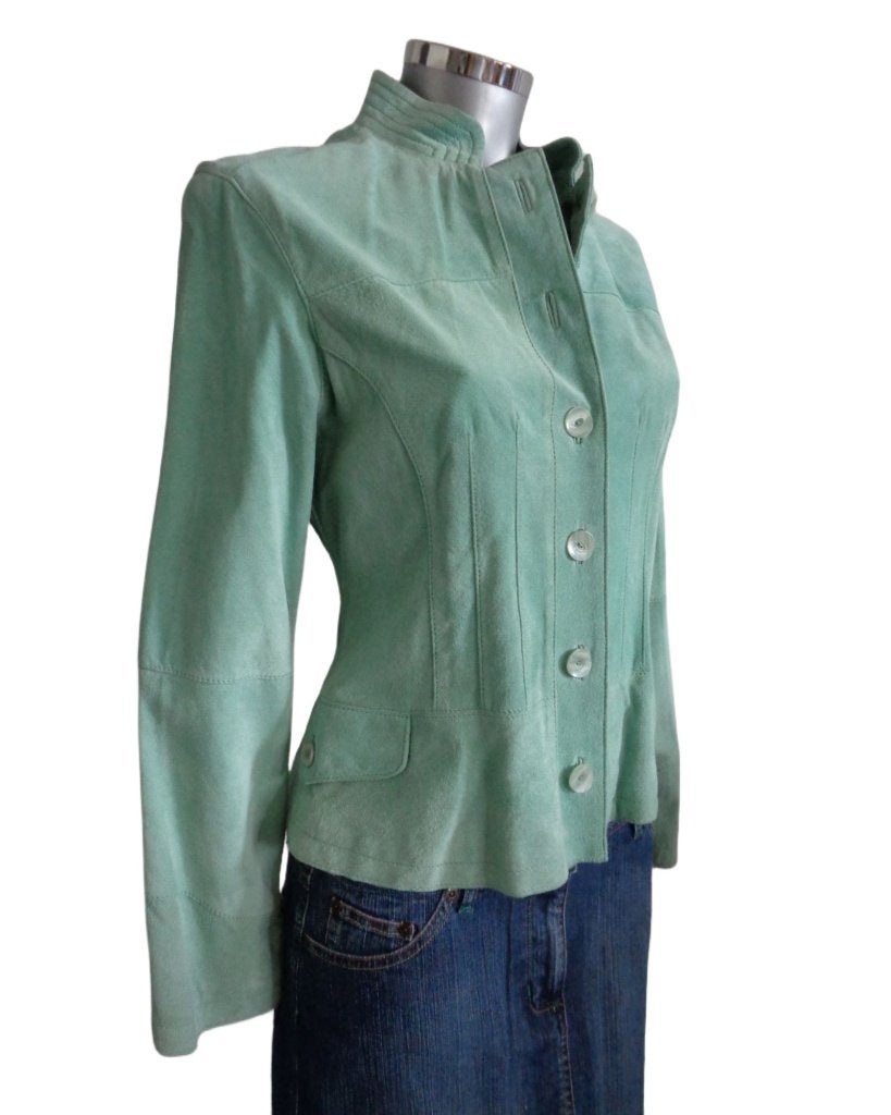Claire DK suede leren jasje, lichtblauw, maat small, NIEUW, Kleding | Dames, Jasjes, Kostuums en Pakken, Blauw, Nieuw, Ophalen of Verzenden