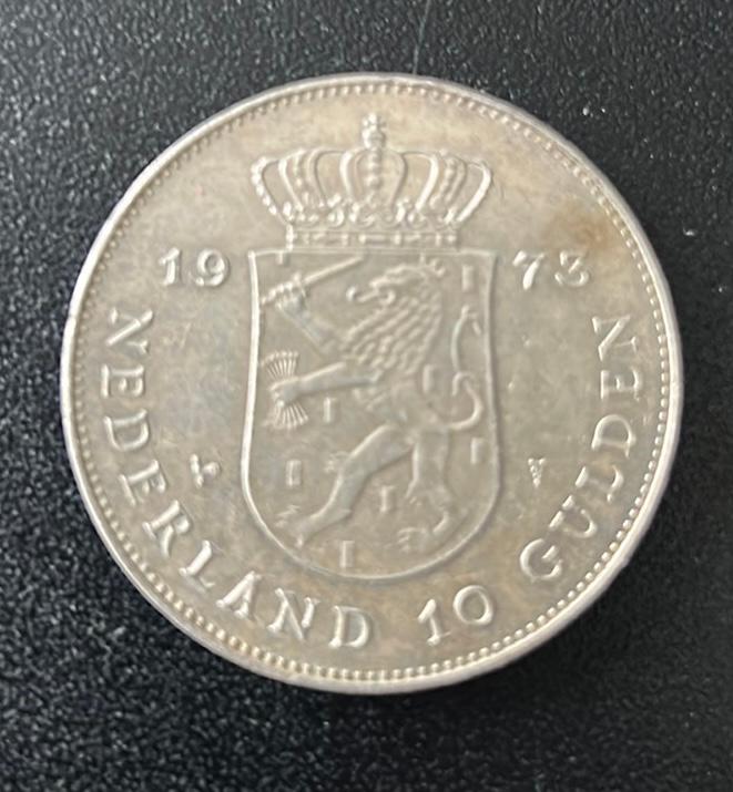 Zilveren 10 Gulden Munt Koningin Juliana 1973, Koningin Juliana, Zilver, Ophalen of Verzenden, Losse munt