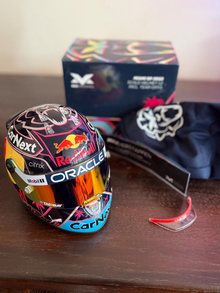 Helm Max Verstappen Miami 2022 1:2, Verzamelen, Ophalen, Nieuw, Formule 1